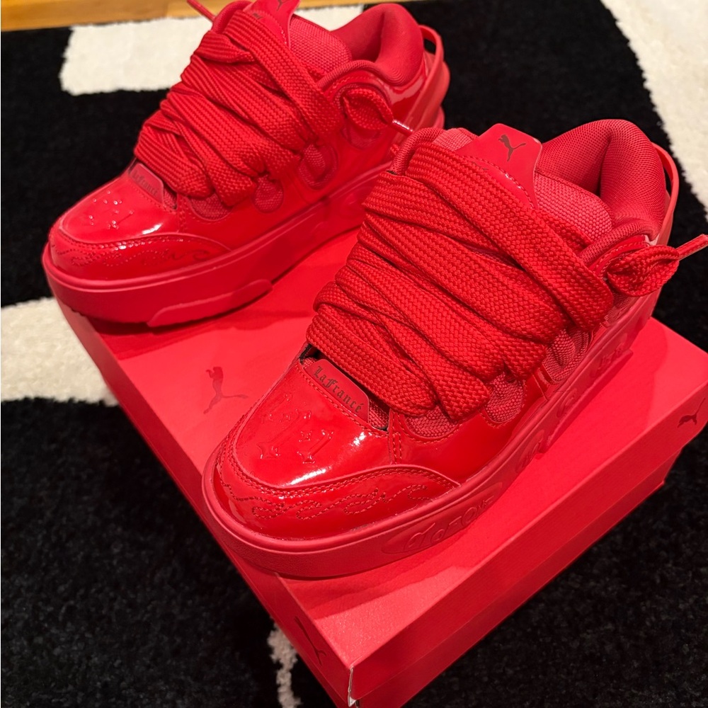 La France Puma Amour Junior Puma Fiery Red Athletic Shoes